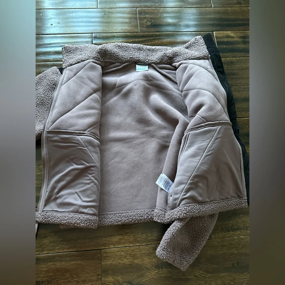 Columbia Fleece Zip Up - Picture 6 of 9